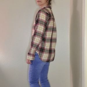L SO comfy flannel purple plaid soft button top